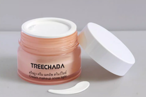 美白就靠它!泰国素颜霜treechada 美白就靠它!泰国素颜霜treechada