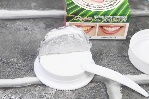 泰国RASYAN牙粉