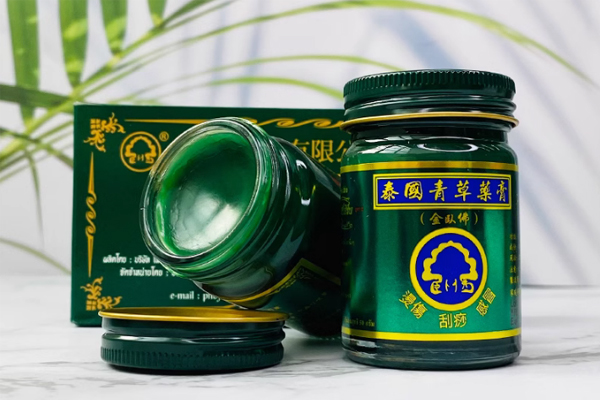 泰国玉菩药堂金卧佛青草膏